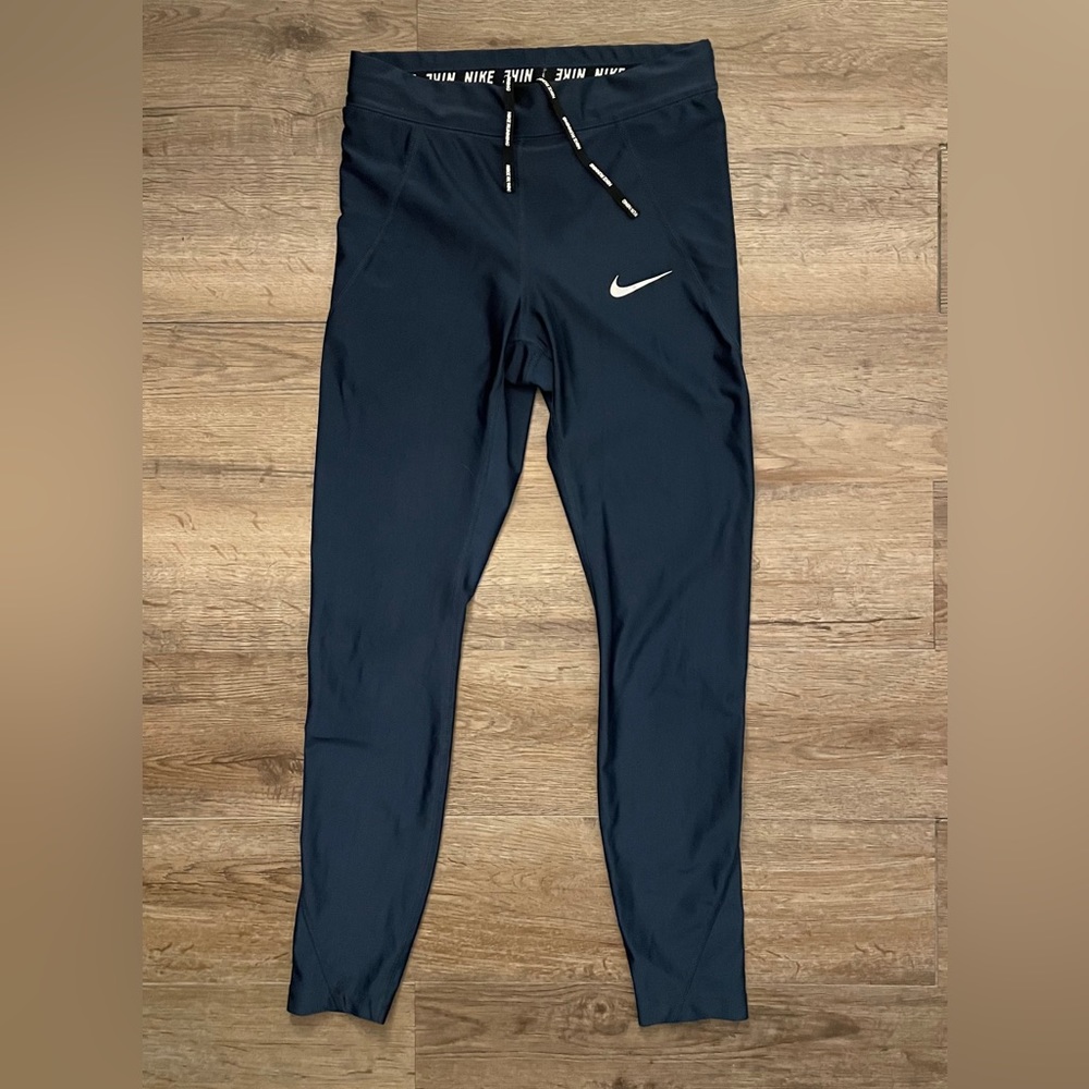 Nike Women’s 3/4 length Running Legging